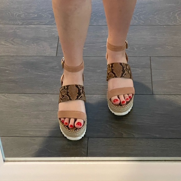 Crown Vintage Daylen Espadrille Wedges/Platform Sandal - Snake / Neutral Straps - Picture 9 of 15